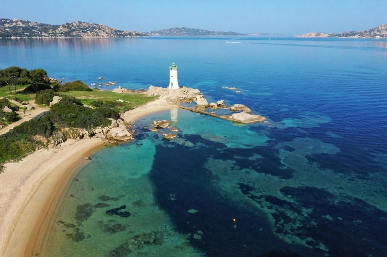 17 Centro - Splendido Trilocale Sulla Piazzetta Di Porto Faro Villa Palau